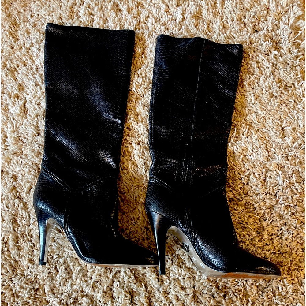 BCBG MAX AZRIA Black Snake Skin Leather Tall Knee High Pointed Toe Boots 10B/40